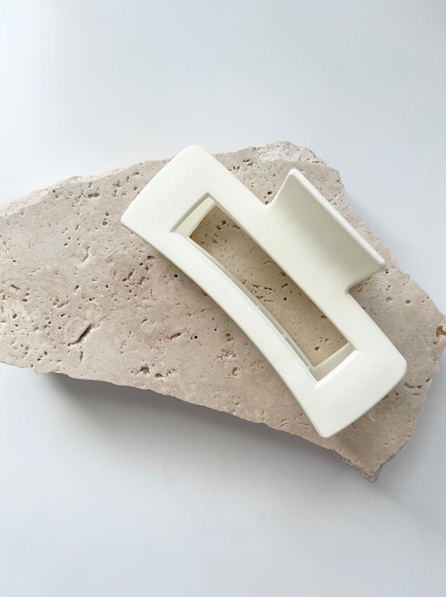 Willow & Body Matte Claw Hair Clips